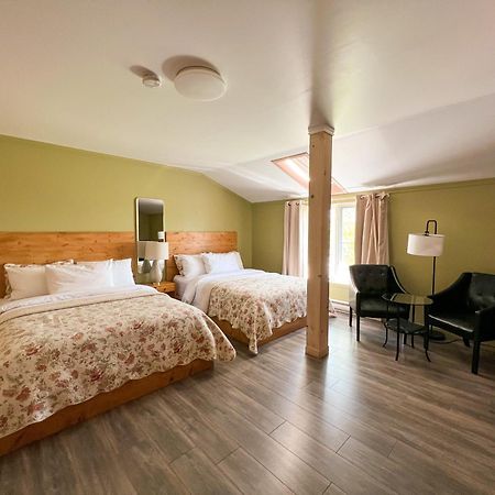 Auberge La Rosepierre Bistro Henri Гран-Бержерон Екстер'єр фото